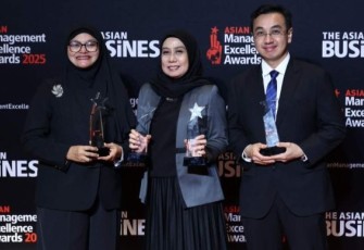 Penyerahan Penghargaan Ajang Asian Management Excellence Awards 2025.