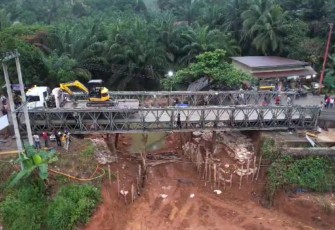 Pembangunan Jembatan Bailey di Jambi
