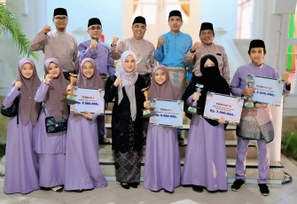 Penutupan STQH Provinsi Kepri ke XI di Gedung Daerah Kota Tanjungpinang, Rabu malam (2506). 