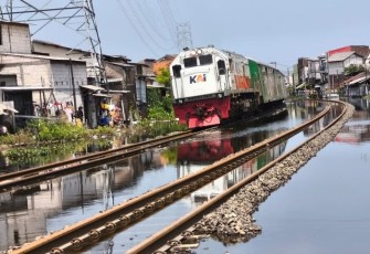 Tren Genangan Air Jalur Semarang Tawang - Alastua Menurun