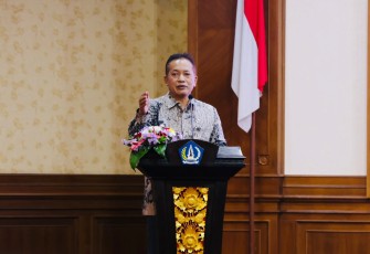 Wakil Menteri Koperasi (Wamenkop) Ferry Juliantono 
