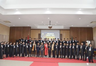  Pengadilan Tinggi Jawa Tengah (PT Jateng) menyelenggarakan Pengambilan Sumpah/Janji Advokat dari 9 organisasi. Giat tersebut dilakukan pada tanggal 29 April 2025 bertempat di Ruang Aula PT Jateng