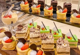 Hidangan aneka pastry Hotel Ciputra Jakarta 