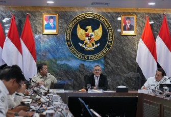 Rapat Koordinasi Terbatas (Rakortas) Penguatan Strategi Ketahanan Pangan Nasional melalui Lahan Baku Sawah (LBS), Kawasan Pangan Pertanian Berkelanjutan (KP2B), dan Lahan Sawah Dilindungi (LSD) di Kemenko Bidang Pangan, Jakarta, Selasa (11/12)