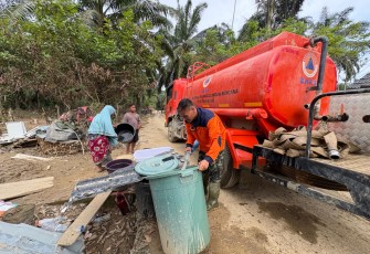  Tim Gabungan Pastikan Air Bersih Tetap Mengalir untuk Warga Aceh Tamiang