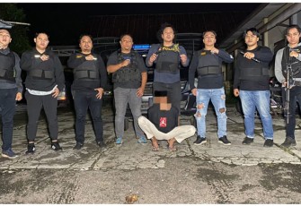 Tim Tarsius Presisi Polres Bitung saat mengamankan pelaku RDT yang kedapatan membawa Sajam Jenis Panah Wayer