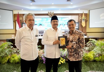 Mensos dan Gubernur Jateng Matangkan Rencana Sekolah Rakyat