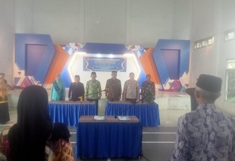 Danramil Kodim 0801/04 Kebonagung Letda Cpl Indra Masruhin menghadiri pelantikan dan pengambilan sumpah jabatan Pj kepala Desa ketro bpk Samsudin.S.I.P. bertempat di balai Desa Ketro,Kecamatan kebonagung, Kabupaten pacitan, Kamis (27/03/2025)