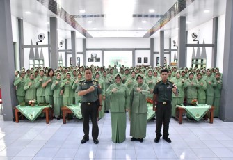 Persit KCK Cab XVI Gelar Penyuluhan Hukum