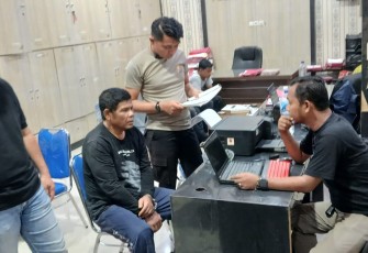 Pelaku Curas Sedang Dinterogasi Polres Oku Timur 