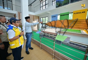 Menteri Dody saat Tinjau SPAM Wosusokas dan Bendungan Wonogiri di Jawa Tengah