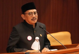 Ketua DPRD Jatim, M Musyafak