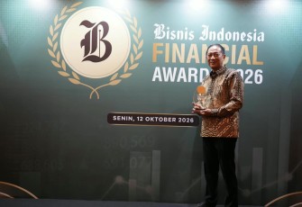Direktur Keuangan & Tresuri Bank Jatim RM Wahyukusumo Wisnubroto raih penghargaan Bisnis Indonesia Financial Award (BIFA) 2026 kategori Champion of Growth – Bank BPD (Jawa-Bali 