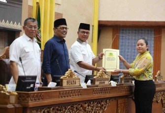 Fraksi-fraksi Partai Politik Sepakat Lanjutkan Pembahasan Tiga Ranperda Usulan Wali Kota
