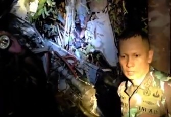 TNI Kerahkan Ratusan Personel dan Dukungan Udara Berhasil Evakuasi Korban Helikopter Airbus H130 di Sekadau