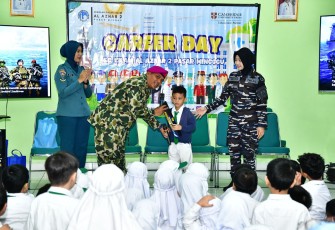 TNI AL Tanamkan Cinta Kemaritiman Pada Pelajar Usia Dini 