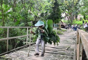 Jembatan desa Ngaglek, Kecamatan Parang, Kabupaten Magetan 