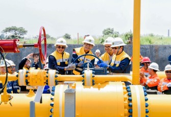 Wamen Yuliot saat peresmian pengaliran perdana gas pipa Cisem tahap 2 di Batang, Jawa Tengah, Rabu (18/3)