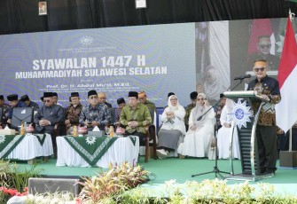 Sekertaris Umum PP Muhammadiyah Abdul Mu'ti saat menyampaikan sambutannya di Makassar 