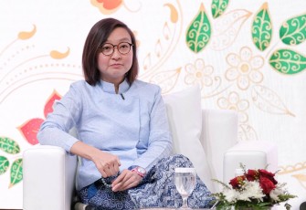 Wakil Menteri Ekonomi Kreatif, Irene Umar, menjadi pembicara dalam dialog nasional dan lokakarya bertema “Peran Kepemimpinan Perempuan dalam Pengembangan Kemandirian dan Resiliensi Nasional" di Balaikota Jakarta, Rabu (8/4/2026).