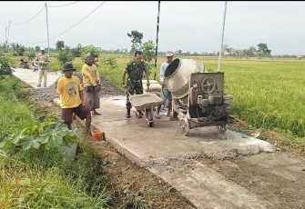 Rabat jalan desa binaan