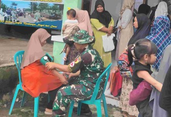 Pemeriksaan kesehatan warga Dusun Klagin