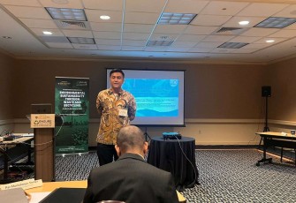 Dr. Koko sedang mempresentasikan paper ilmiah di 4th International Conference on Environmental Sustainability Through Waste and Recycling (ENSURE), April 13–15, 2026, Boston, MA, Amerika Serikat