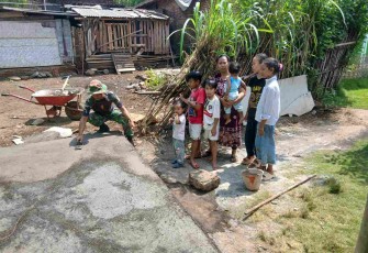 Antusias warga lokasi TMMD