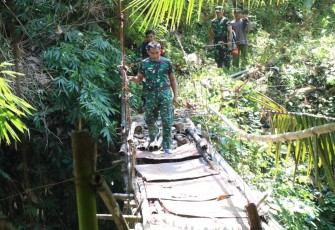 Pengerjaan pemasangan pipanigasi air bersih