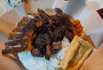 Nasi Babat Bumbu Hitam Kedai Cha'Tam