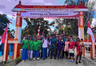 Gapura kemerdekaan di perbatasan