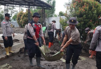 Sinergi Polisi dan Warga, Masjid Syuhada, Bener Meriah Bangkit dari Duka Bencana