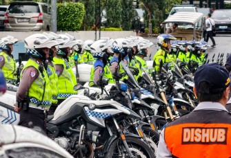 Polda Metro Jaya menggelar Apel Gelar Pasukan Operasi Keselamatan Jaya 2026 di Lapangan Presisi Polda Metro Jaya, Senin (2/2/2026)