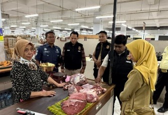 Satgas Saber Polres Ponorogo Pastikan Harga Stabil dan Stok Bapokting Aman Jelang Ramadhan*