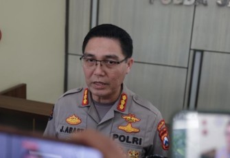 Kabid Humas Polda Jatim Kombes Pol Jules Abraham Abast