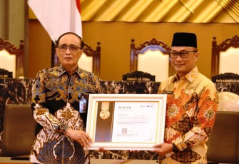 Ketua MA Prof Sunarto bersama Kepala BKN Prof Zudan Arif di Jakarta