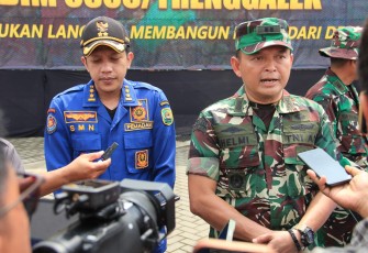 Kasrem 081/DSJ Letkol Inf Meina Helmi