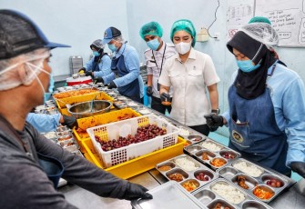 Wamendukbangga RI Tinjau SPPG di Tanjungpinang, Pastikan Program MBG Higienis dan Tepat Sasaran