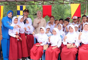 Wakil Bupati Bintan Deby Maryanti Harapkan Aplikasi Si-Pintar, Permudah Orang Tua Daftarkan Anak Masuk Sekolah