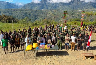 Langkah Nyata Menjaga Papua Damai: Koops TNI Habema Kuasai Honai Kelompok Bersenjata OPM, Tiga Pucuk Senjata Api Berhasil Diamankan