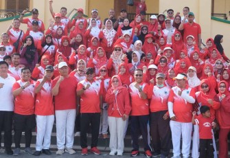 Dari Jalan Sehat IKBB, Lis Darmansyah Soroti Potensi Kuliner Bunguran Barat