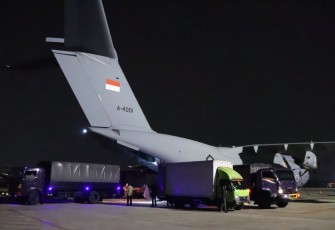Hari Kedelapan Penanganan Gempa NTT, TNI Salurkan 695,170 Ton Bantuan