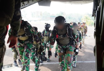 Prajurit SOF TNI dan US Army Sukses Laksanakan Infiltrasi Udara Dalam Latihan Super Garuda Shield 2026