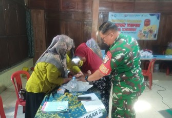 Pendampingan Posyandu, Upaya Babinsa Kodim Ponorogo Sukseskan Pelayanan Kesehatan