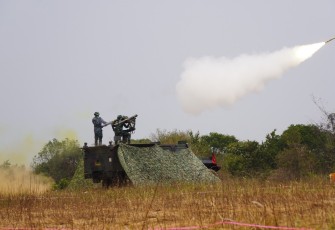 Penembakan Mistral Atlas dan Stinger Missile 