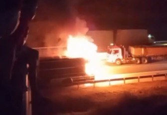 Bus PO Tunas Muda Ludes Terbakar di Tol Batang-Semarang, 15 Penumpang Selamat