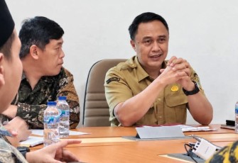 Direktur PEIPD, Iwan Kurniawan, 