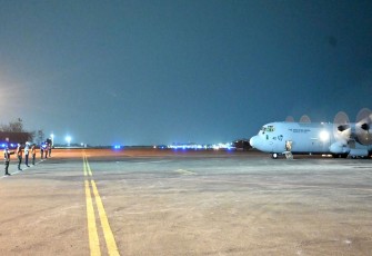 Tak Hanya Logistik, Hercules TNI AU Bawa Dukungan Kesehatan dan Peralatan Untuk Menopang Perjuangan Pasukan Karhutla Kalsel