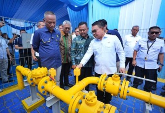 Kunjungan kerja Kepala Staf Kepresidenan Jenderal (Purn.) Prof. Dr. Dudung Abdurachman, S.E., M.M. yang didampingi oleh Direktur Perencanaan dan Pembangunan Infrastruktur Minyak dan Gas Bumi (Migas) Kementerian Energi dan Sumber Daya Mineral (ESDM) Agung Kuswardono serta Direktur Infrastruktur dan Teknologi PGN Hery Murahmanta ke jargas di Gresik dan Sidoarjo.