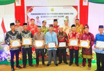 Pengurus RW Bukit Bestari Dikukuhkan, Lis Darmansyah Tekankan Penguatan Data dan Pelayanan
